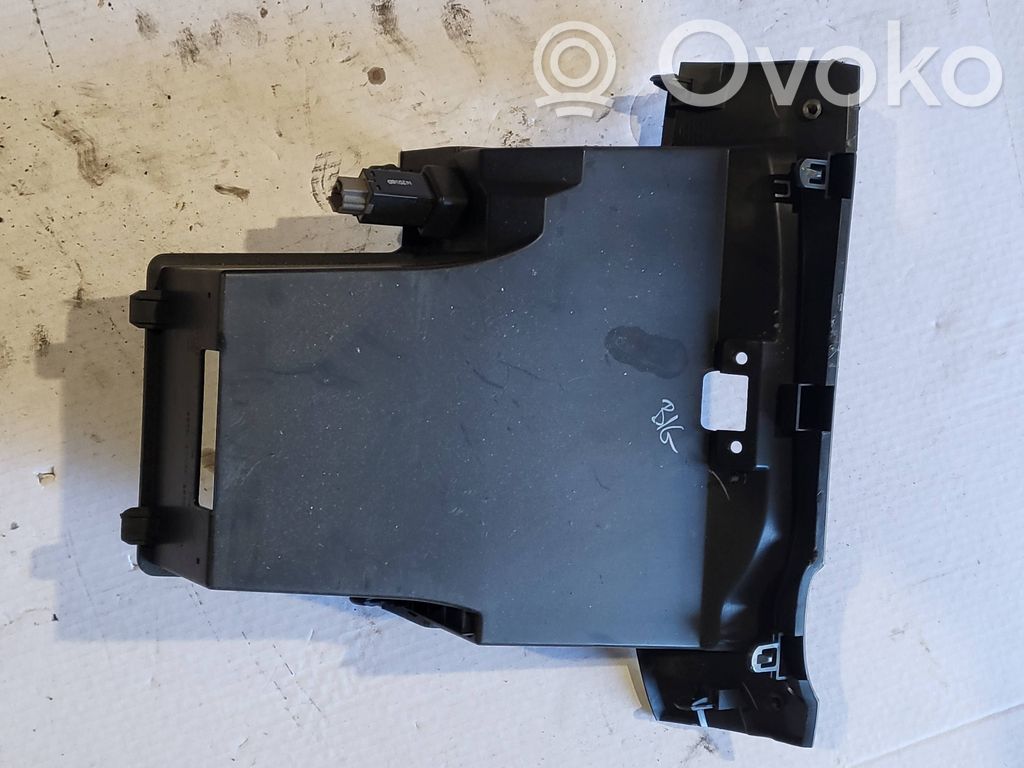 Nissan Note (E12) Handschuhfach 