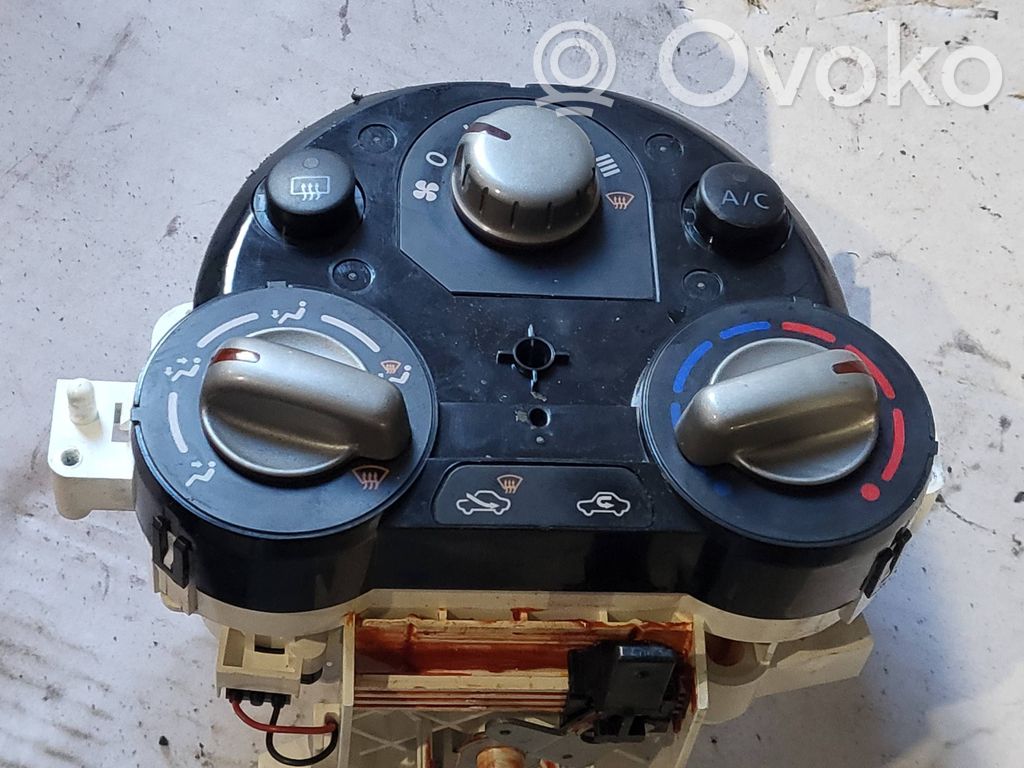 Nissan Note (E12) Climate control unit 