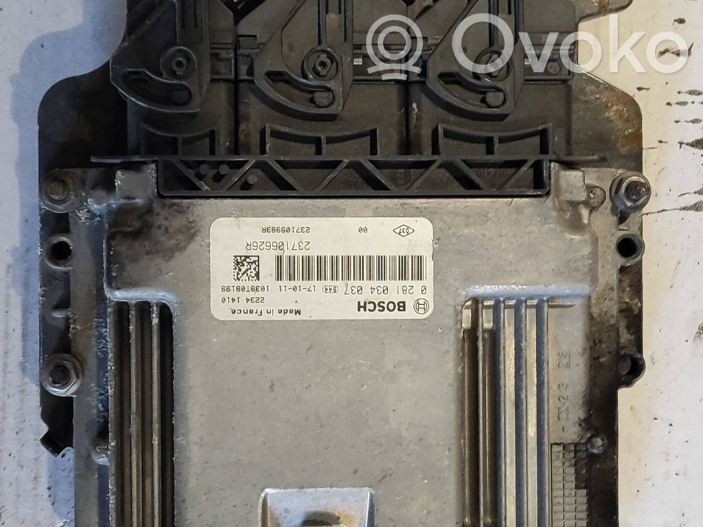 Renault Trafic III (X82) Engine control unit/module 
