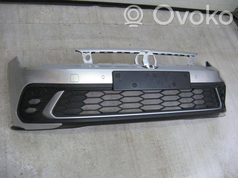 Volkswagen Polo VI Paraurti anteriore 