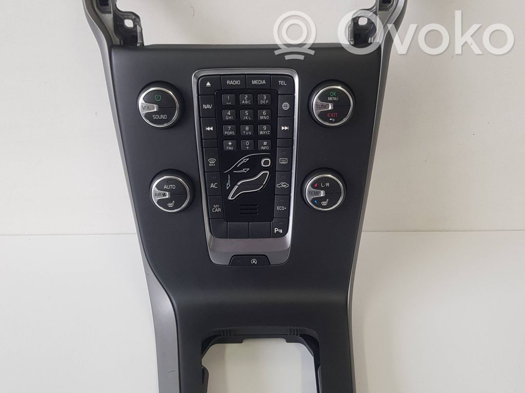 Volvo V40 Climate control unit 