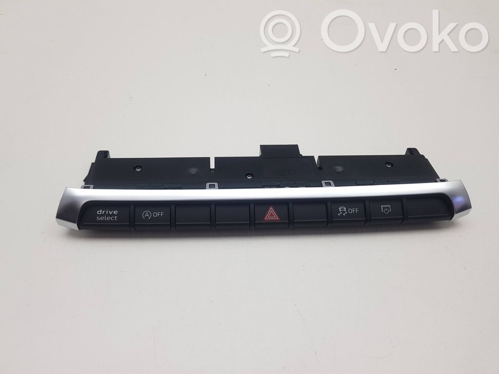 Audi A3 S3 8V Przycisk świateł awaryjnych 