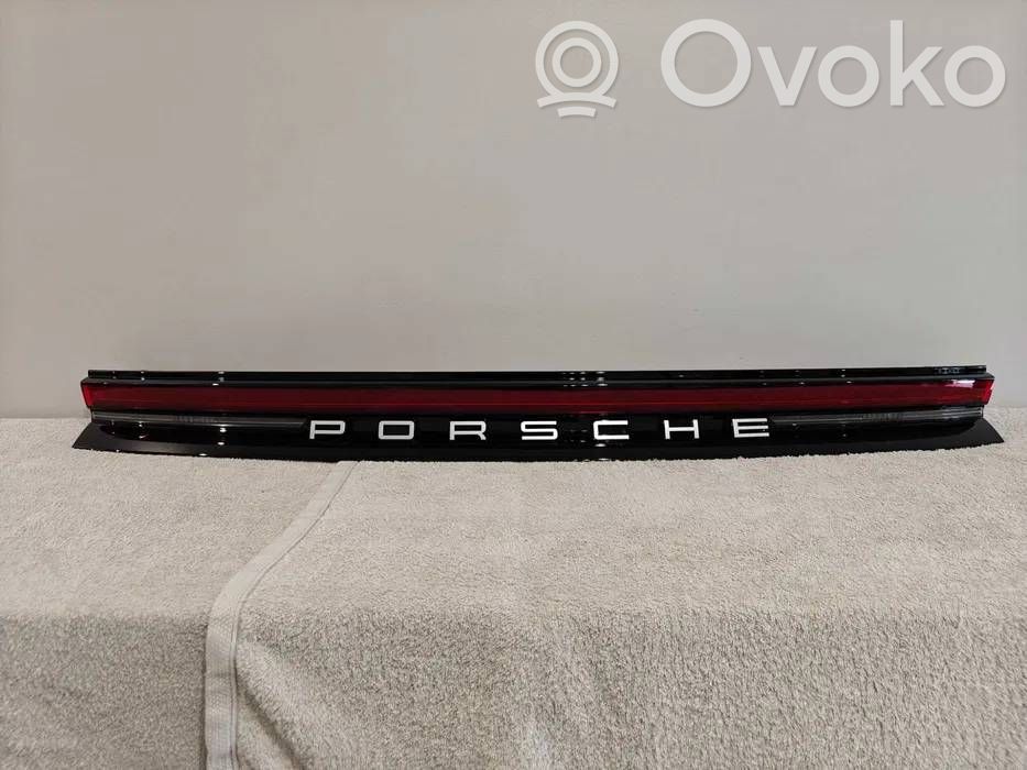 Porsche Panamera (976) Takaluukun takavalot 