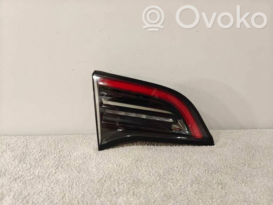 Tesla Model Y Rear/tail lights 