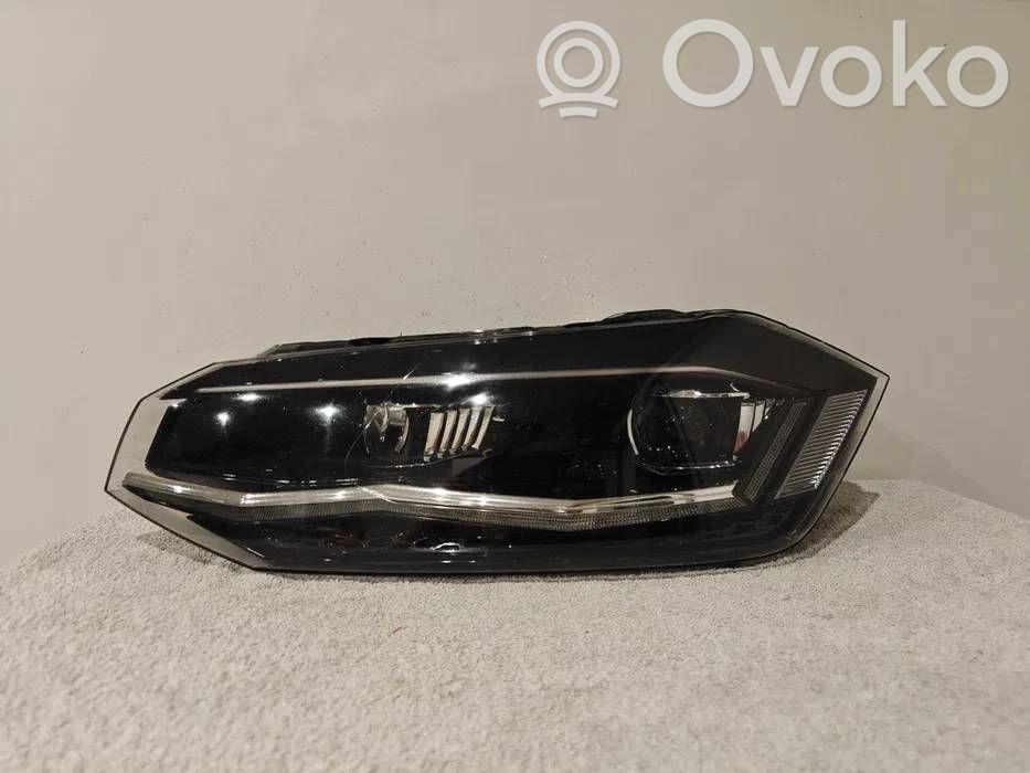 Volkswagen Polo VI Lampa przednia 