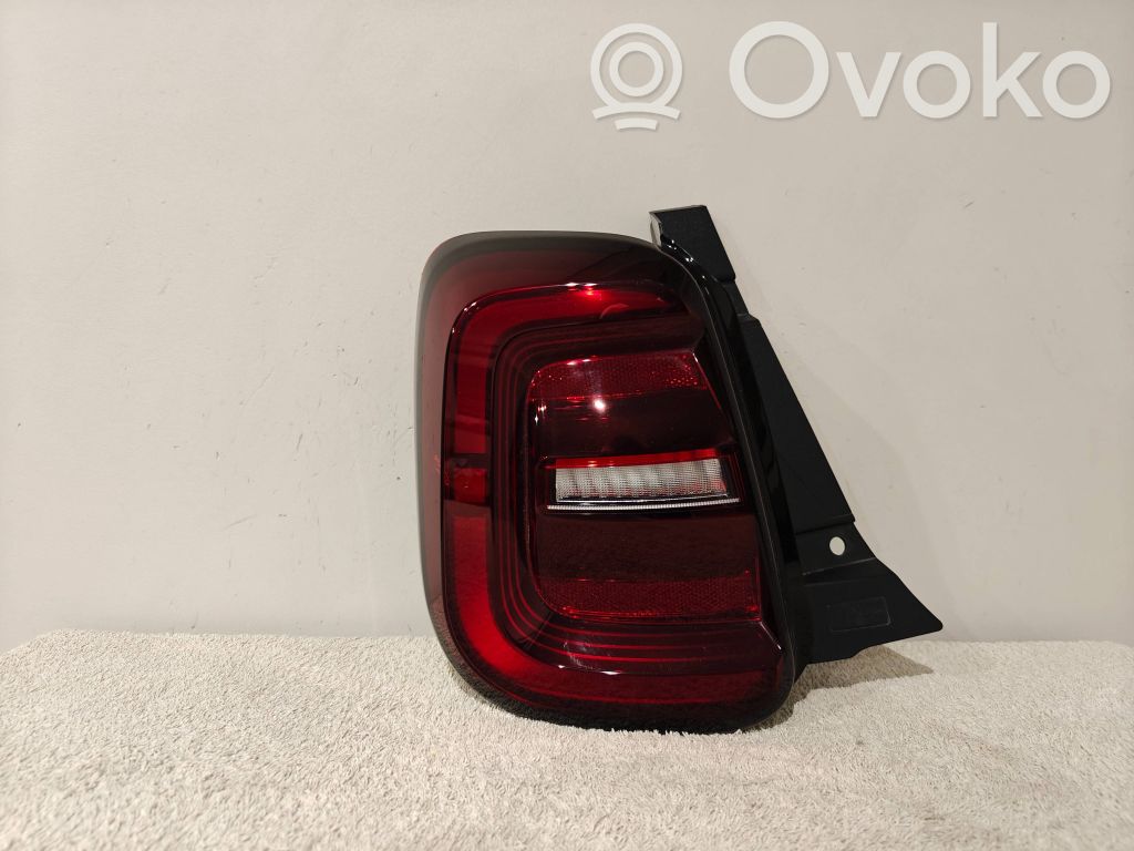 Fiat 500E Aizmugurējais lukturis virsbūvē 