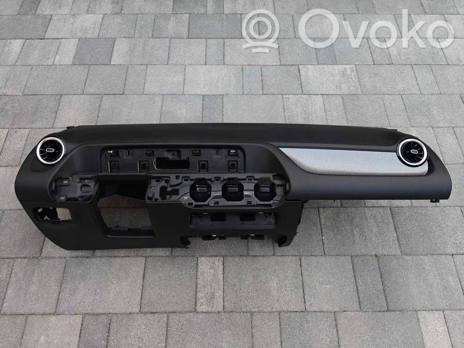 Mercedes-Benz B W247 Panel de instrumentos 
