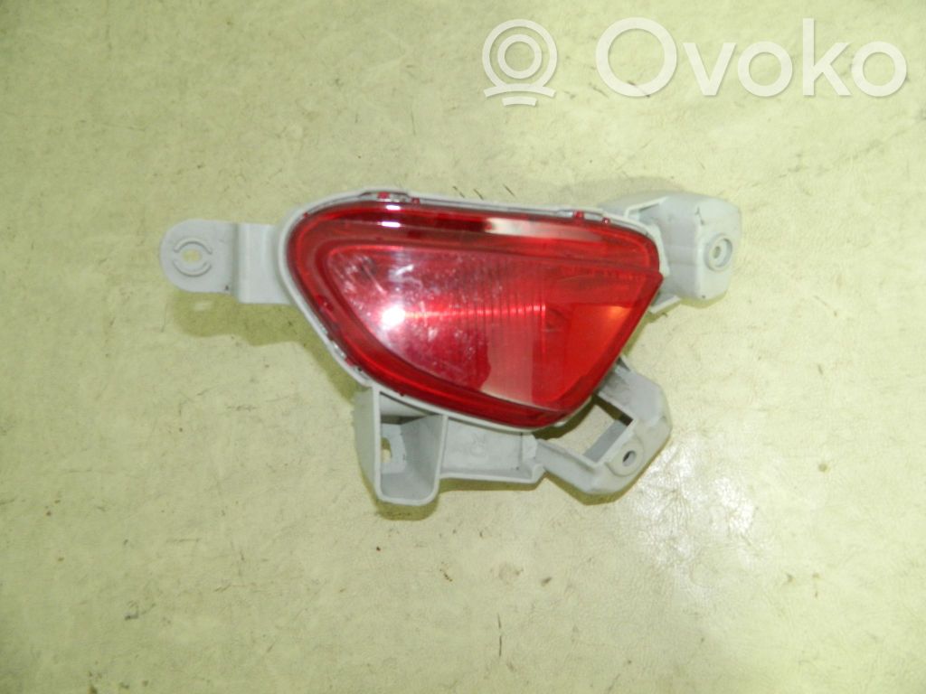 Mazda 2 Luz del parachoques trasero 