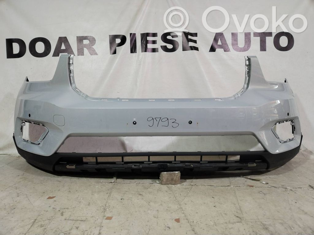 Volvo XC40 Priekšējais bamperis 