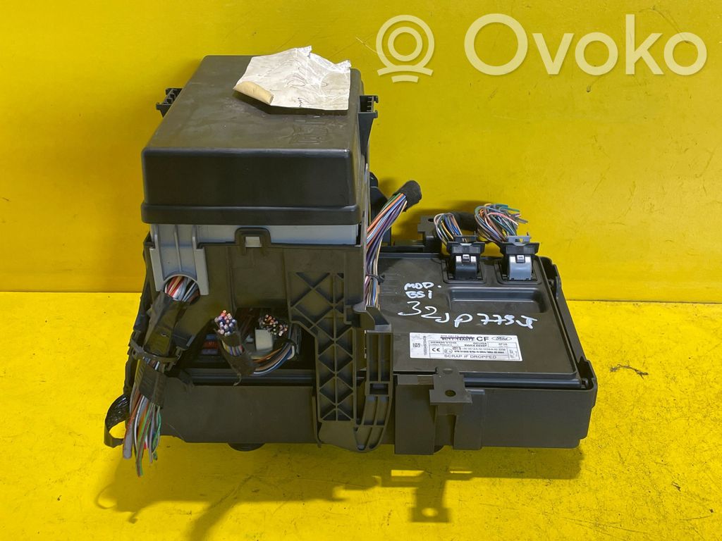 Module de fusibles   14A073,138KM,RZ3R5P4,T260S