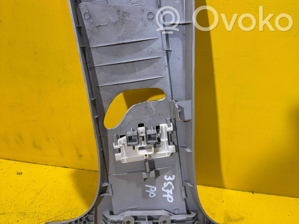 Ford Focus Pilar (C) 