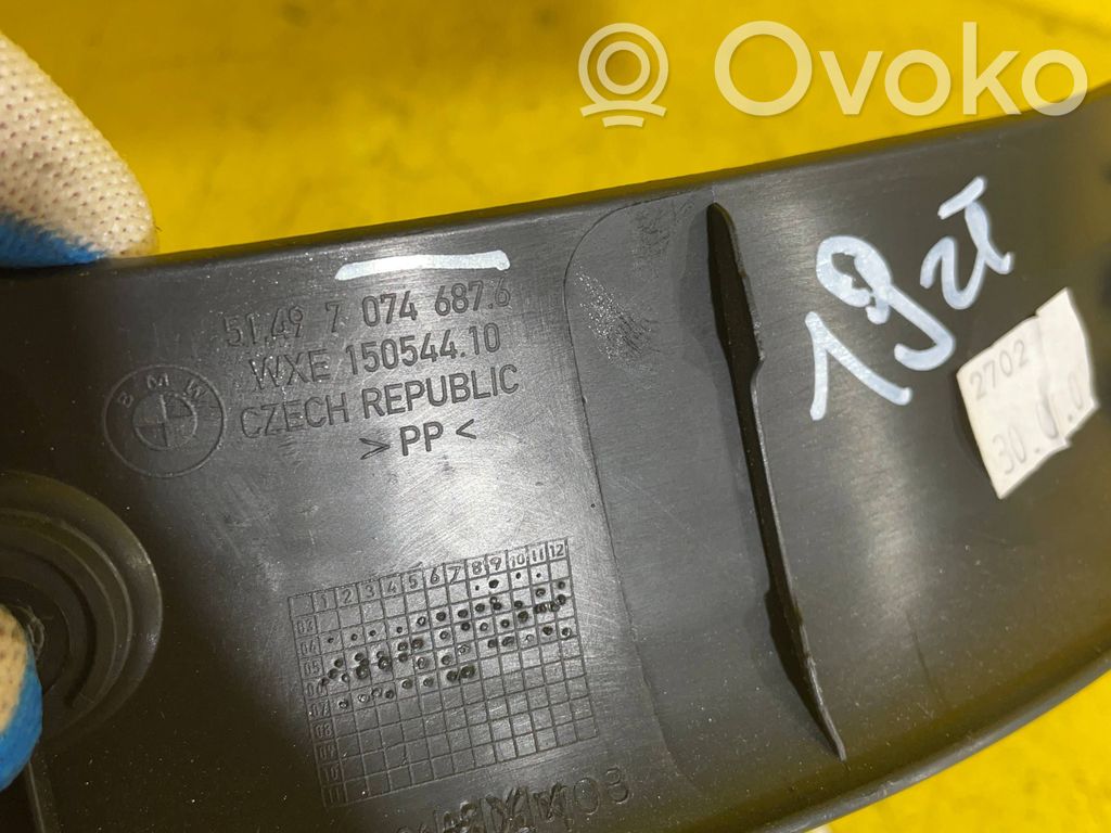 BMW 1 E81 E87 Tailgate/trunk side cover trim 