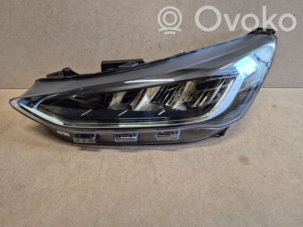 Ford Focus Headlight/headlamp 