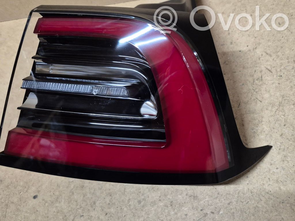 Tesla Model 3 Takavalot 