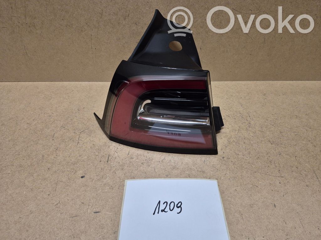 Tesla Model 3 Headlight/headlamp 