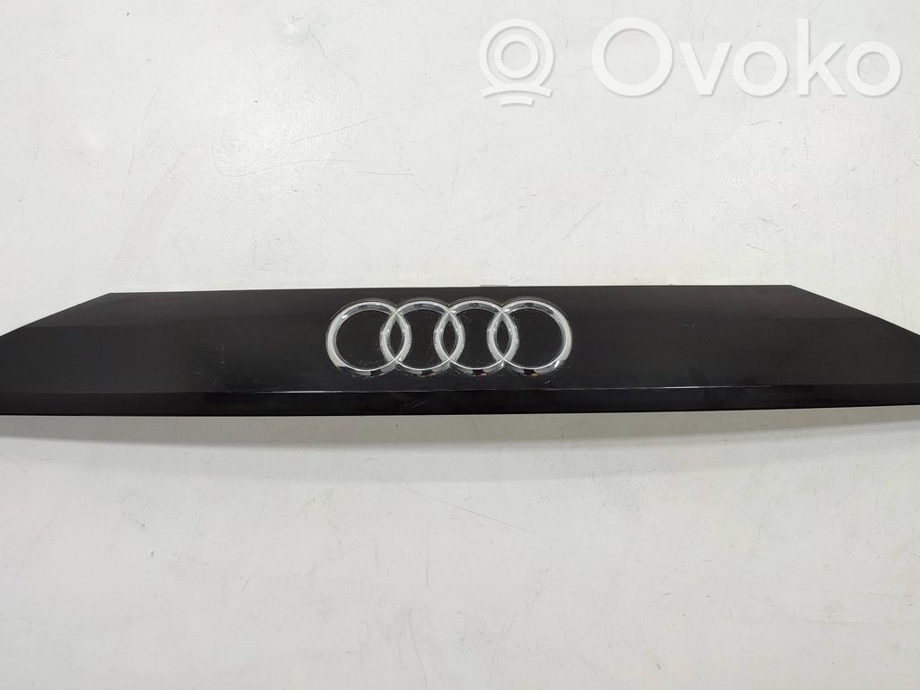 Audi Q8 Trunk door license plate light bar 