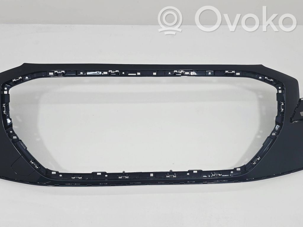 Audi Q4 Sportback e-tron Front bumper upper radiator grill 