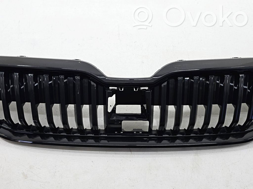 Skoda Superb B8 (3V) Atrapa chłodnicy / Grill 