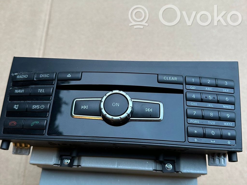 Mercedes-Benz E W212 Panel / Radioodtwarzacz CD/DVD/GPS 