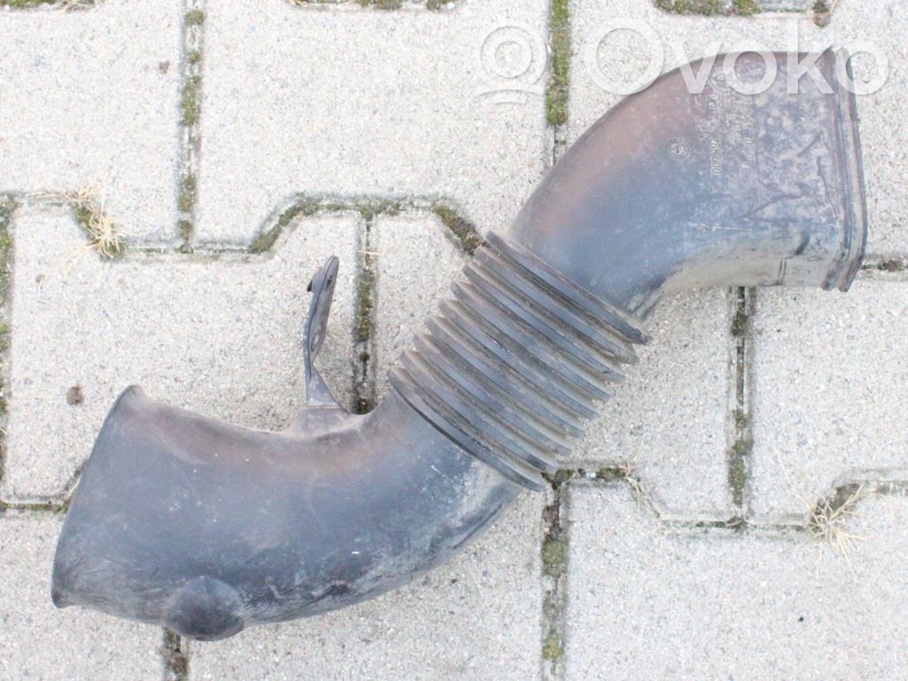 BMW 5 E60 E61 Air intake duct part 