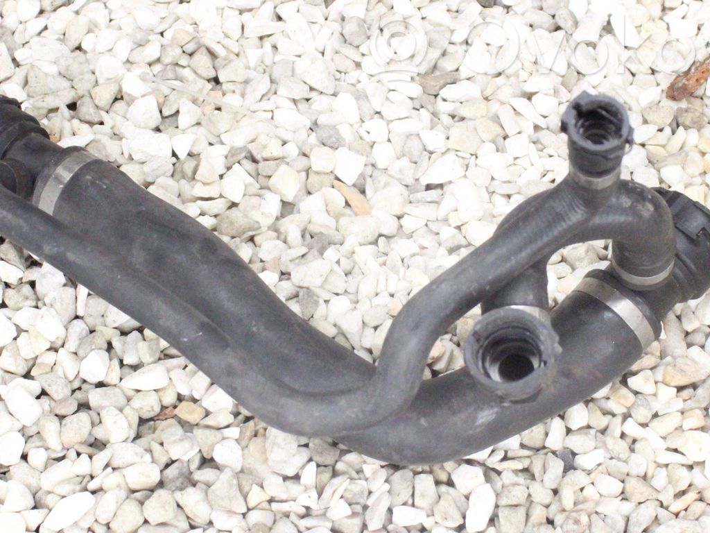 BMW 5 E60 E61 Engine coolant pipe/hose 