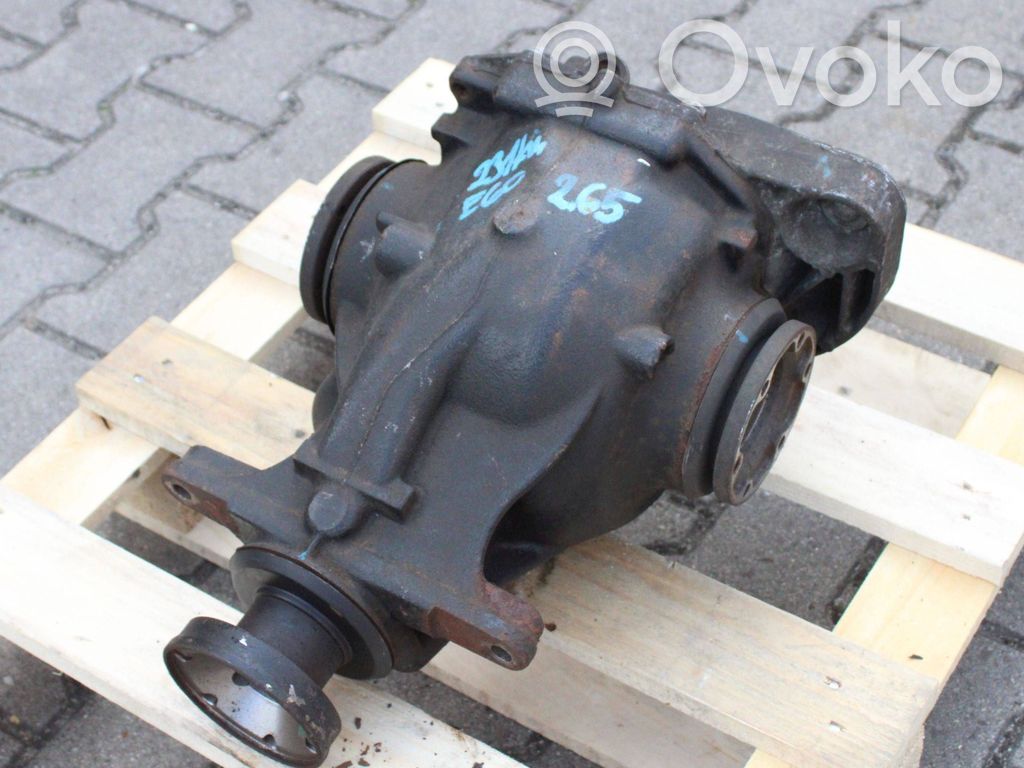 BMW 5 E60 E61 Galinis reduktorius 