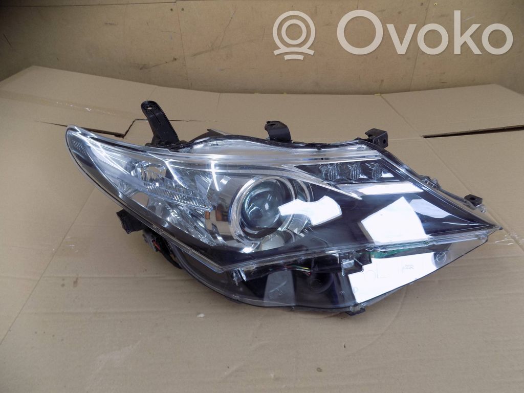 Toyota Auris E180 Scheinwerfer 