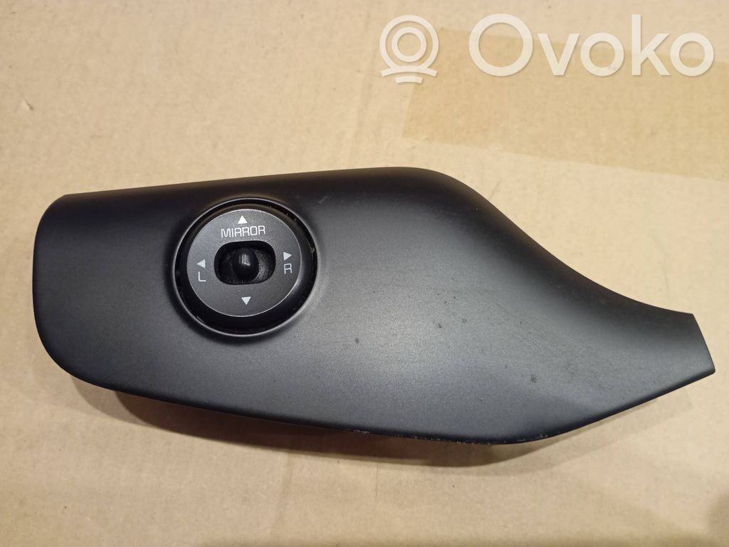 KIA Ceed Wing mirror switch 