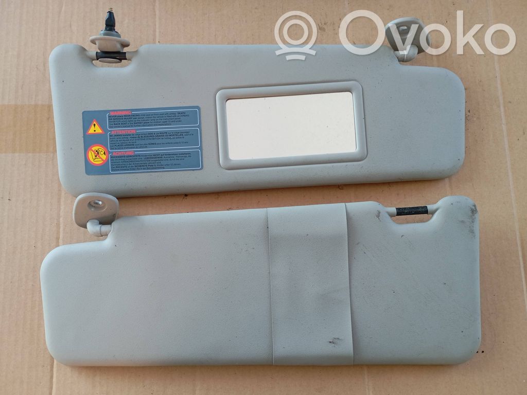 Dacia Sandero Sun visor clip/hook/bracket 