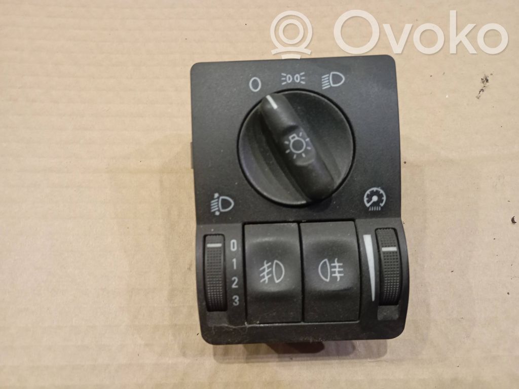 Opel Tigra B Light switch 