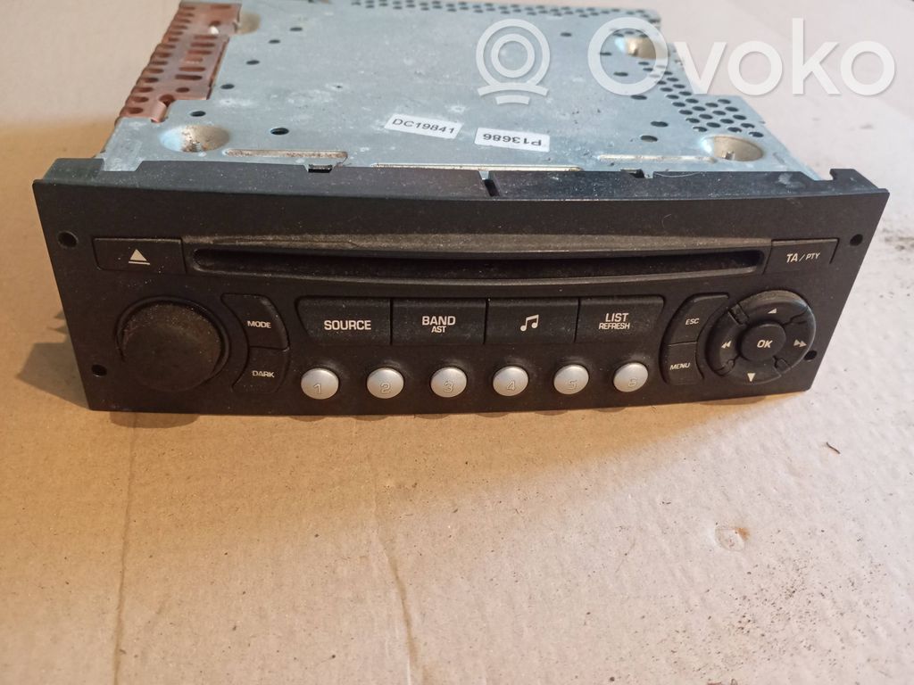 Fiat Scudo Radio / CD-Player / DVD-Player / Navigation 