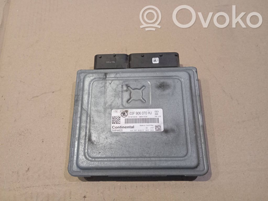 Skoda Roomster (5J) Engine control unit/module 
