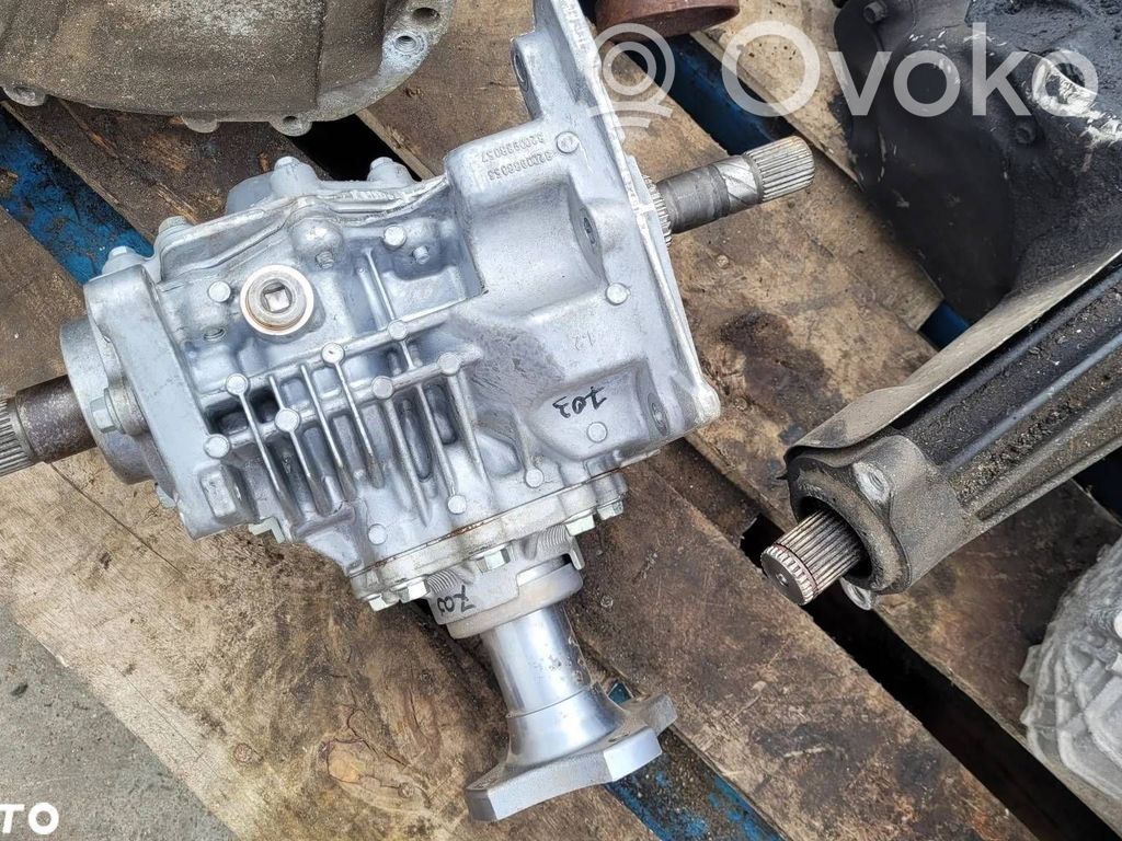 Front differential   8201045074