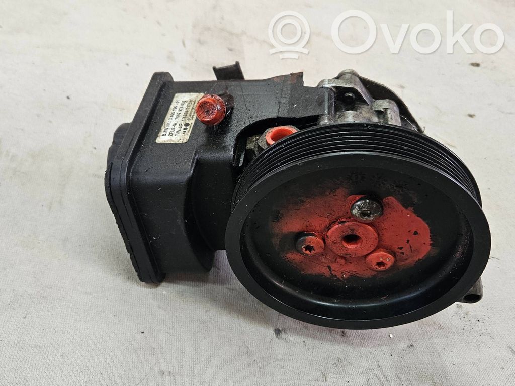 BMW X3 E83 Power steering pump 