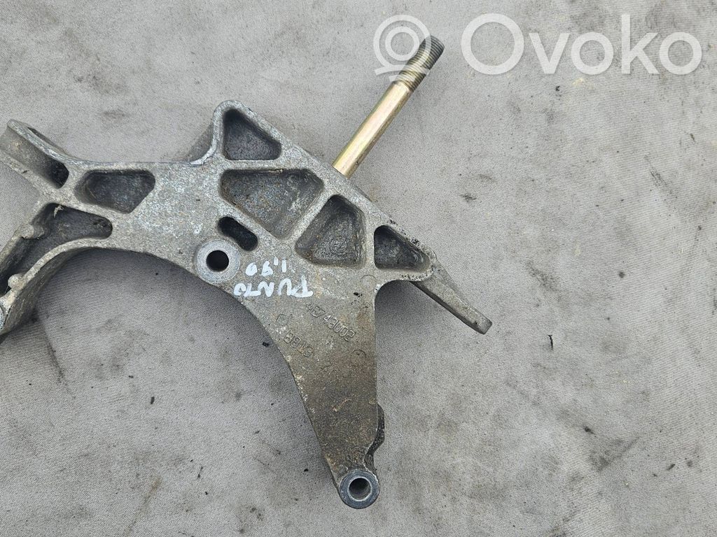 Fiat Punto (188) Traversă cutie viteze 