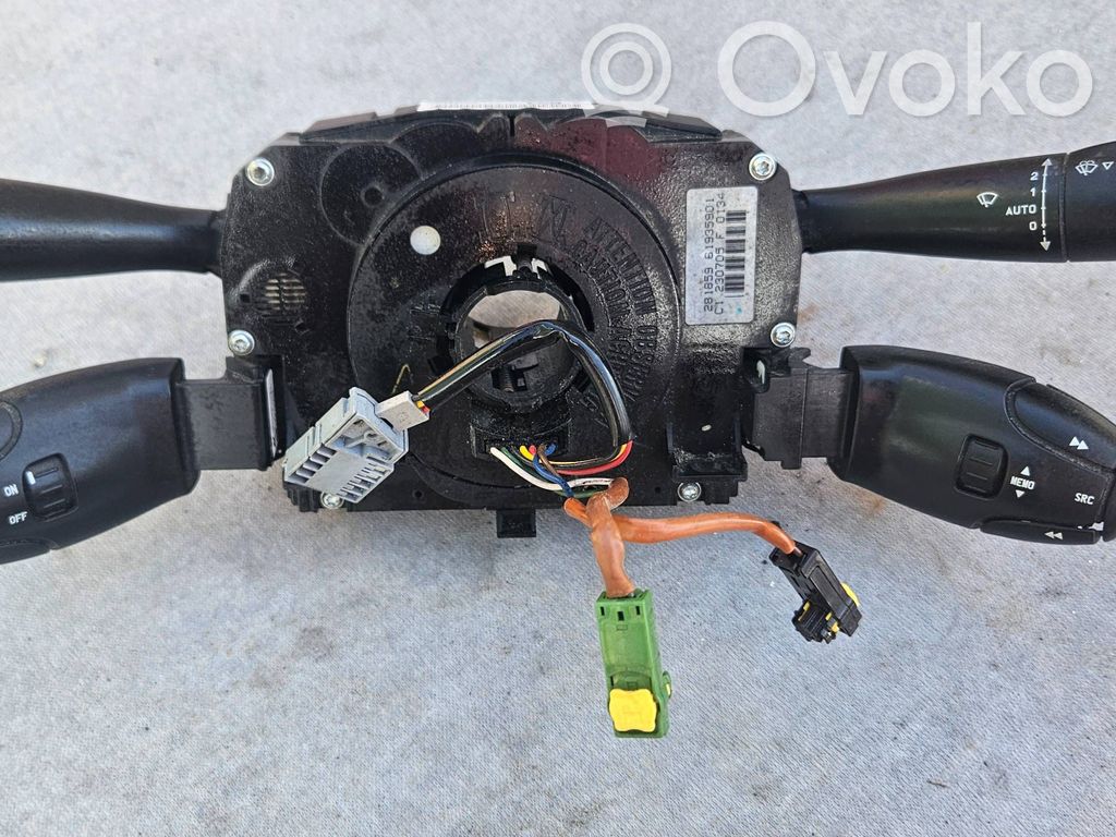 Peugeot 407 Wiper turn signal indicator stalk/switch 
