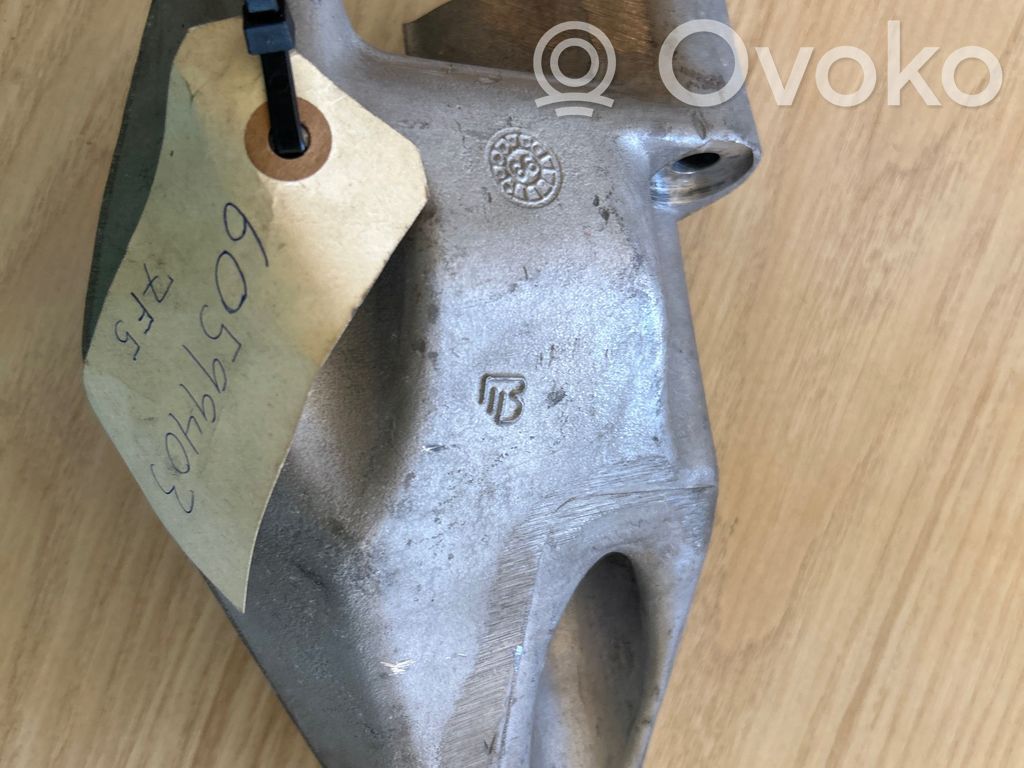 Alfa Romeo 155 Engine mount bracket 