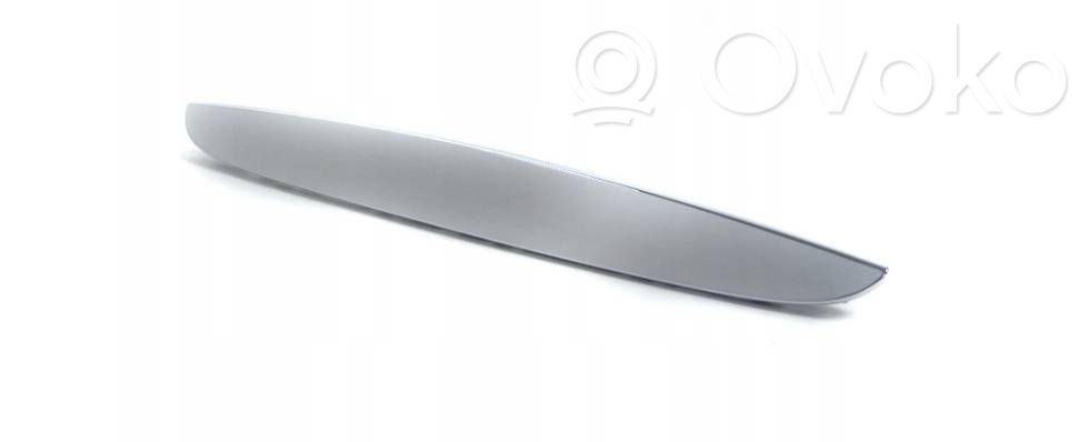 Front bumper splitter molding