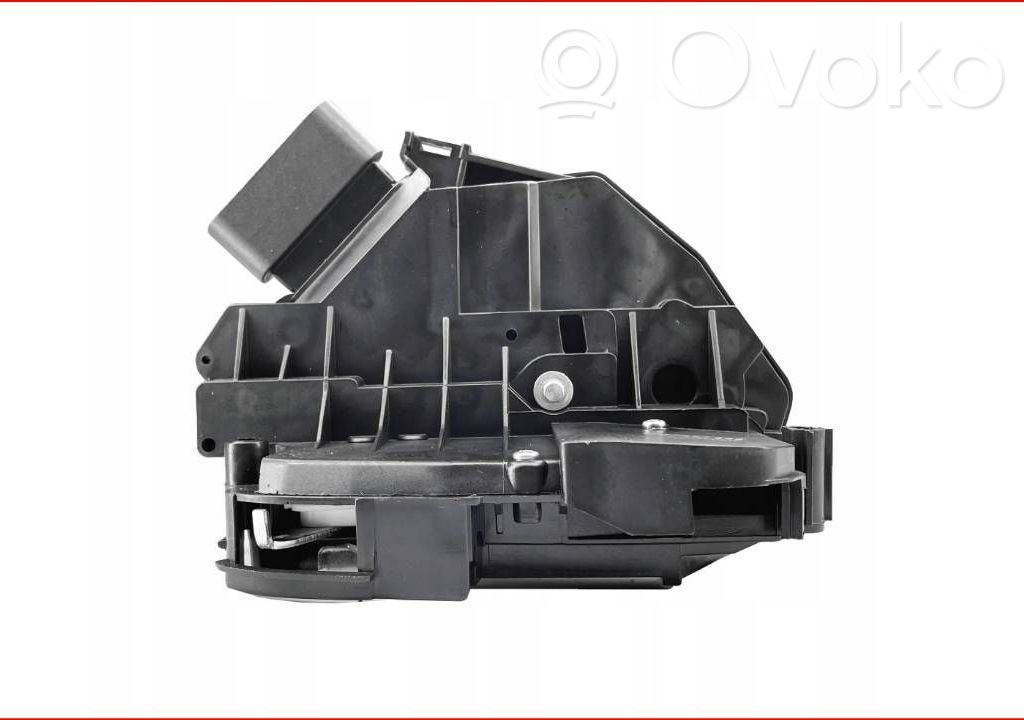 Volvo XC60 Zamek drzwi przednich 