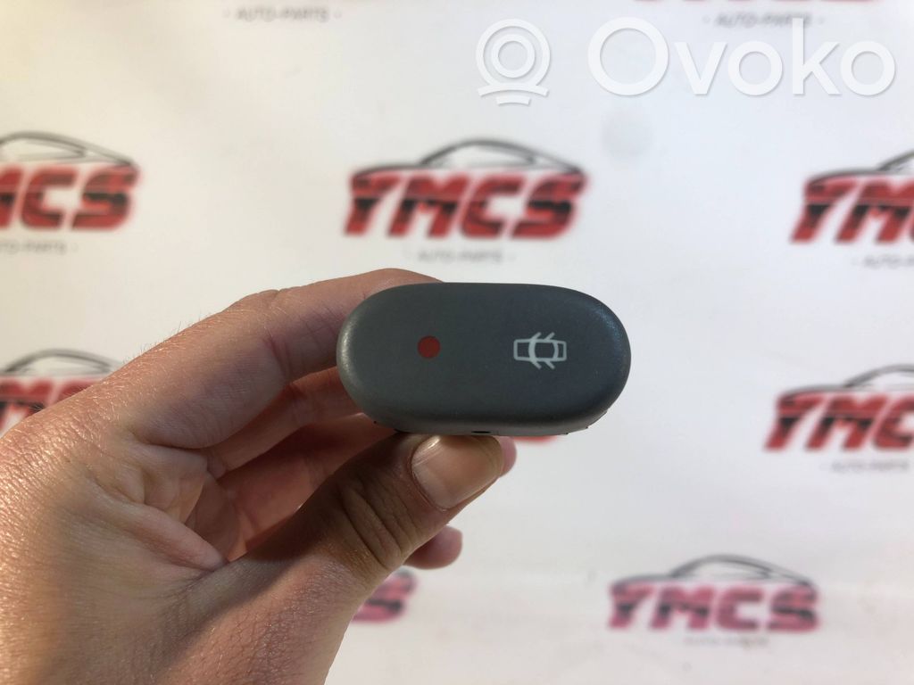 Renault Clio II Central locking switch button 