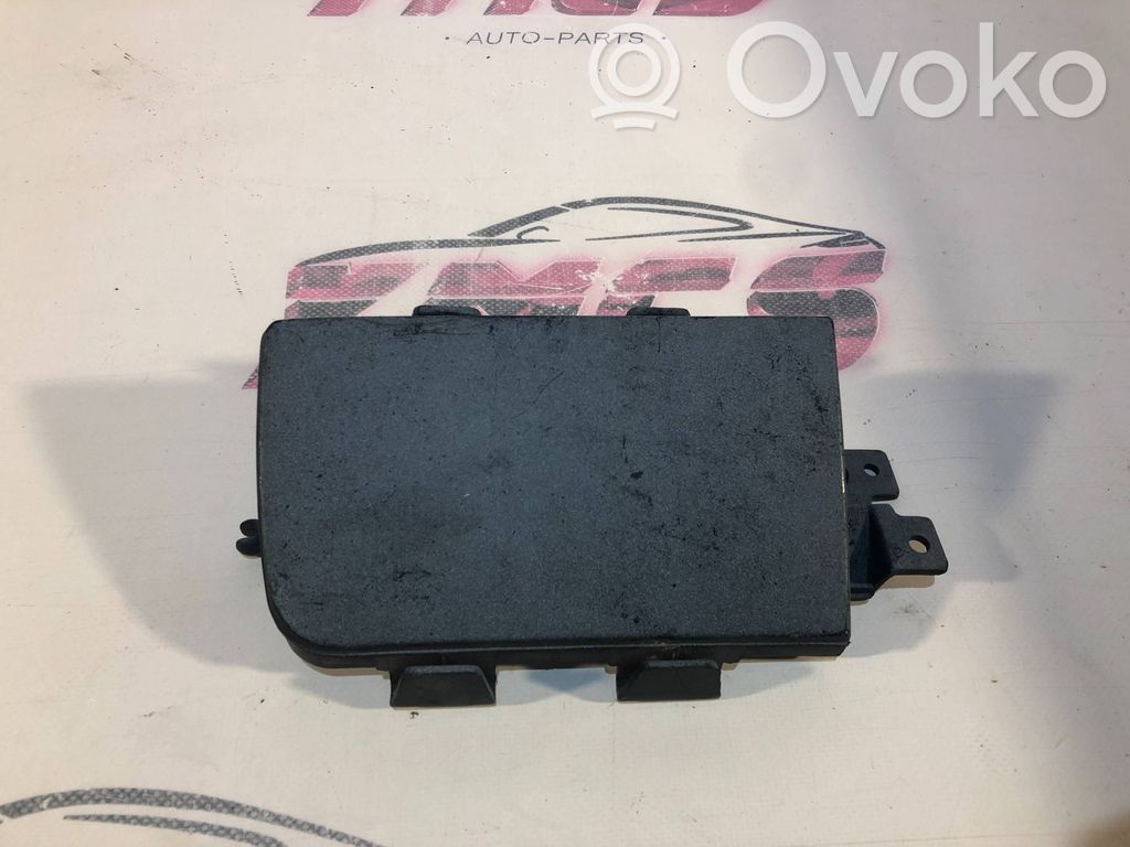 BMW 5 E34 Abdeckung Deckel Abschleppöse vorne 