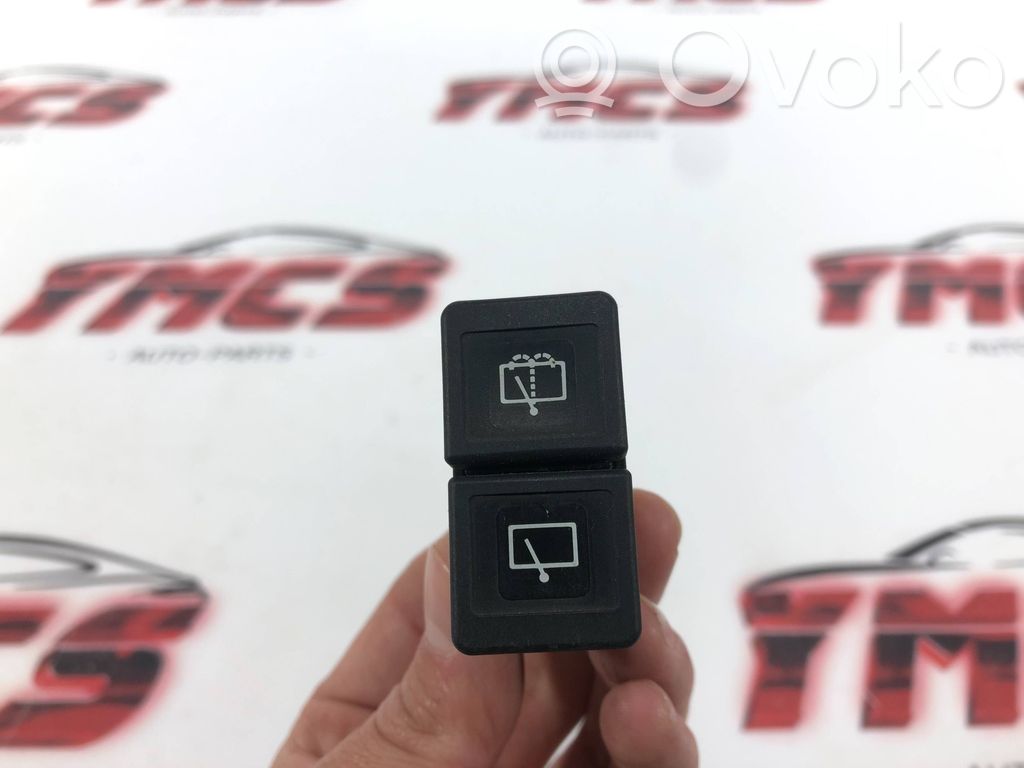 Windscreen/window heater switch