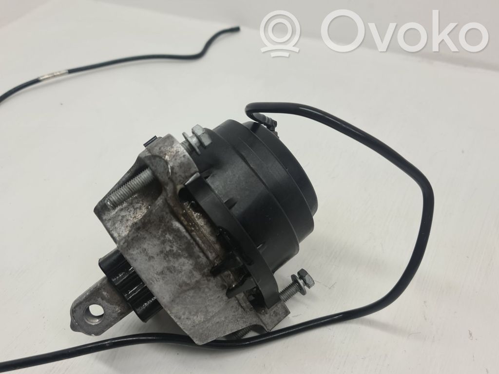 BMW 7 G11 G12 Engine mount bracket 