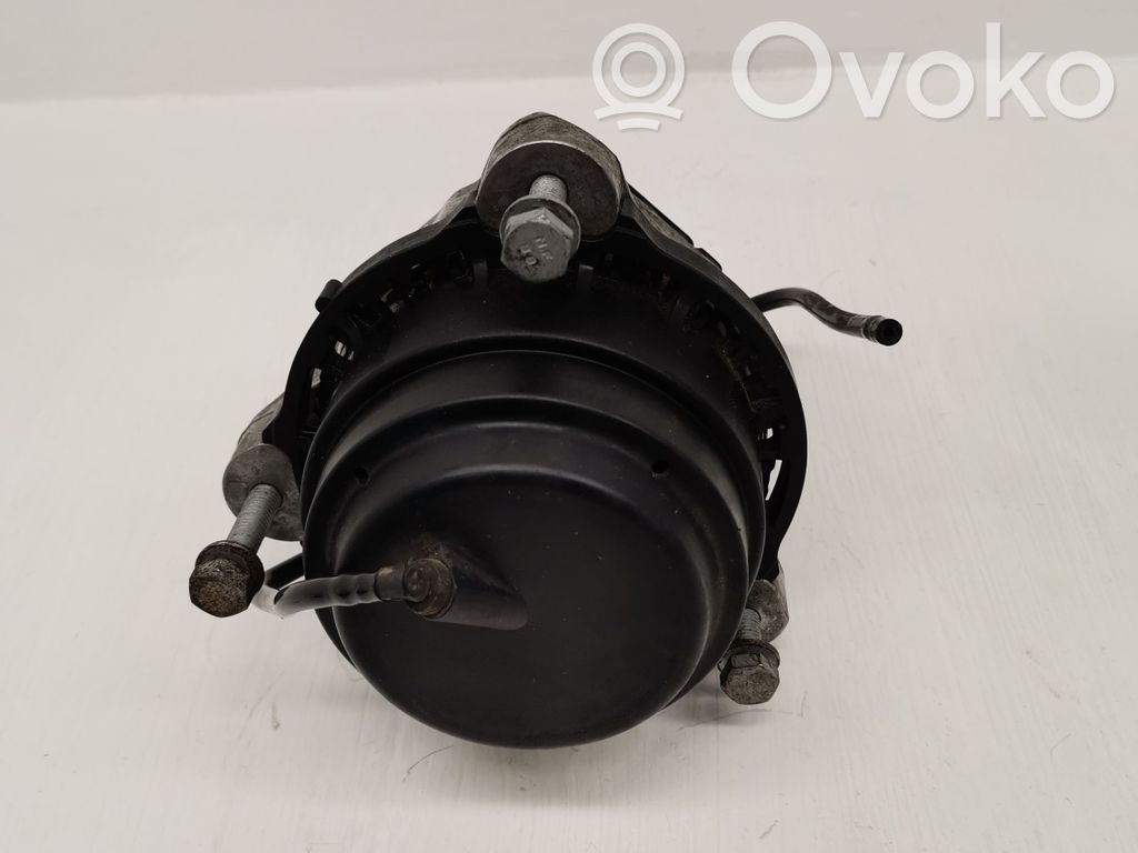 BMW 7 G11 G12 Engine mount bracket 