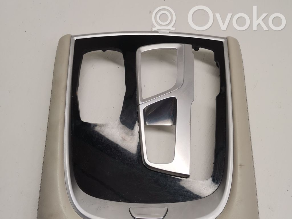 BMW 7 G11 G12 Inny elementy tunelu środkowego 