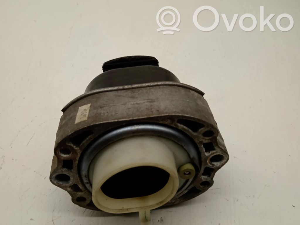 BMW X5 F15 Engine mount bracket 