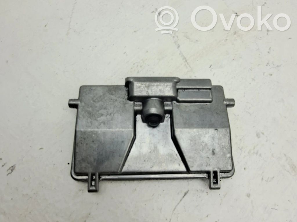Windshield/windscreen camera   95B980653