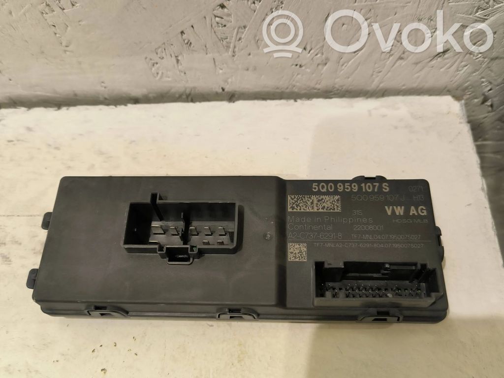 Tailgate/trunk control unit/module   5Q0959107J,A2C73762918