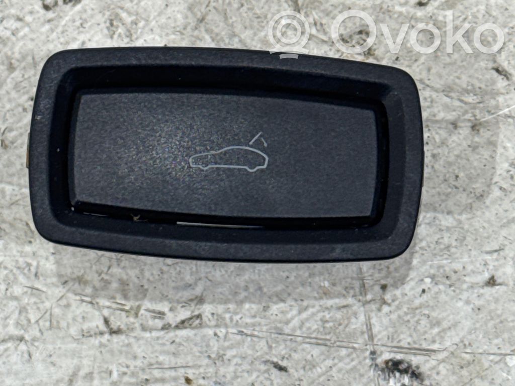 Porsche Macan (95B) Tailgate/trunk/boot open switch 