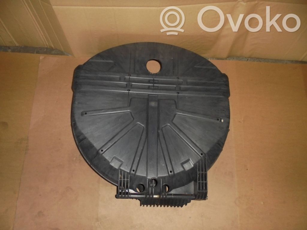 BMW X3 E83 Supporto di montaggio ruota di scorta 